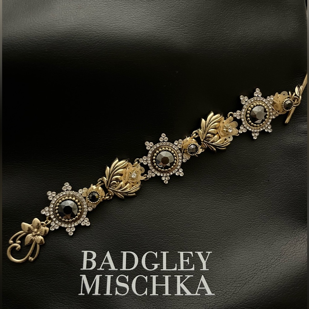 Pre-loved Badgley Mischka Rhinestone Yellow Flower Sunburst Toggle Bracelet
